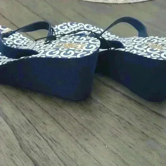 Women's GBG sandals. Sz 6. NWT. - Picture 2 of 4